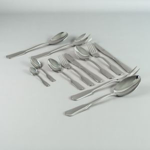 Juego 100 piezas Classic c/cuchillo Asado